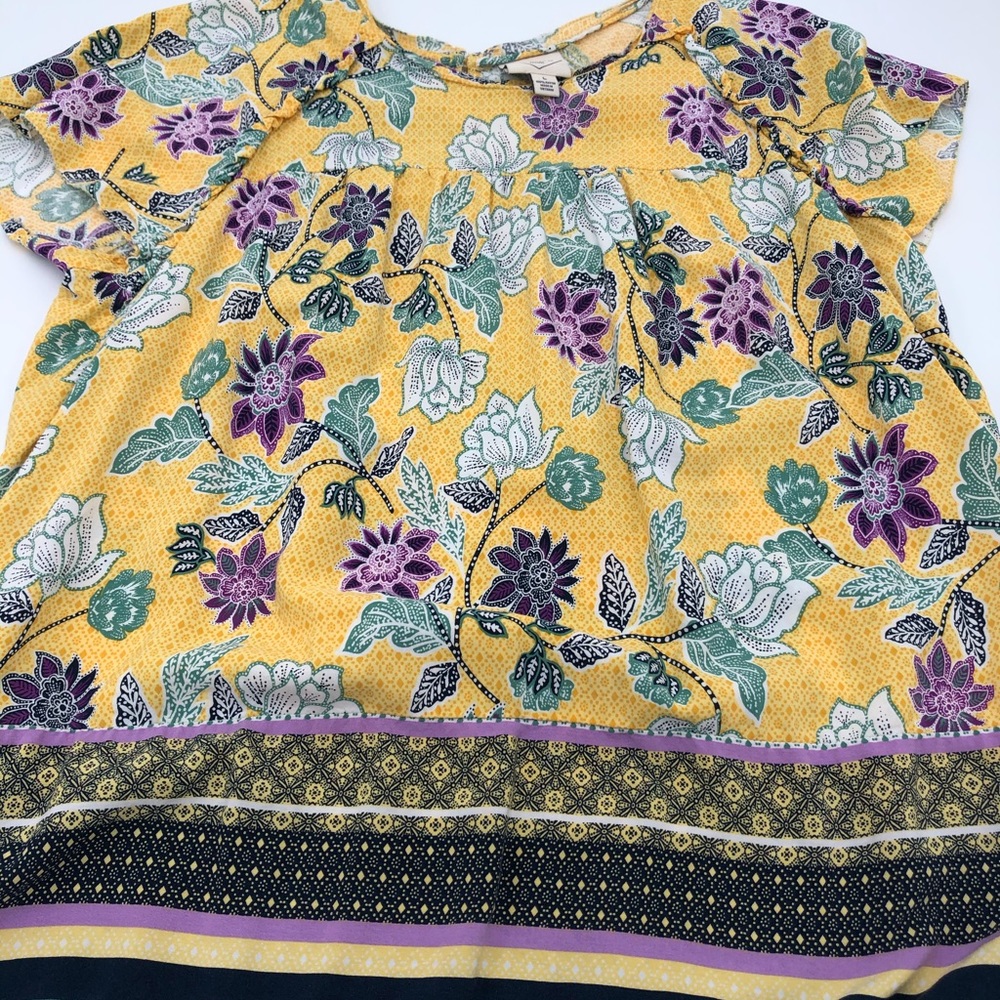 St.Johns Bay- yellow shirt with flowers